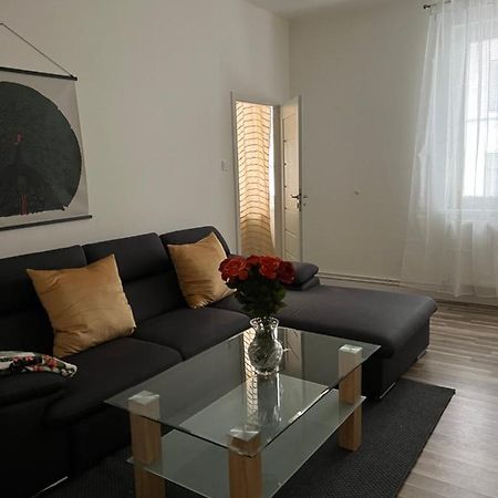 Lovely Flat In The City Center Bratislava Exterior photo